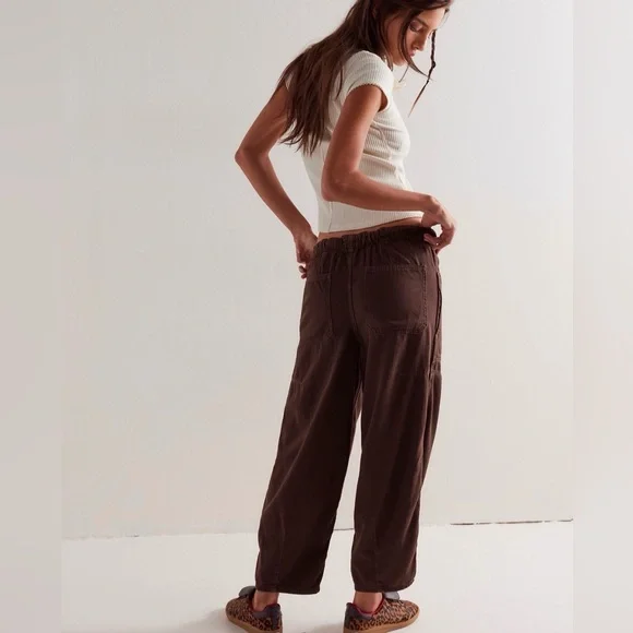Free People We The Free Silverton Pull-on Barrel Jeans Brown / Chocolate M - Picture 2 of 13
